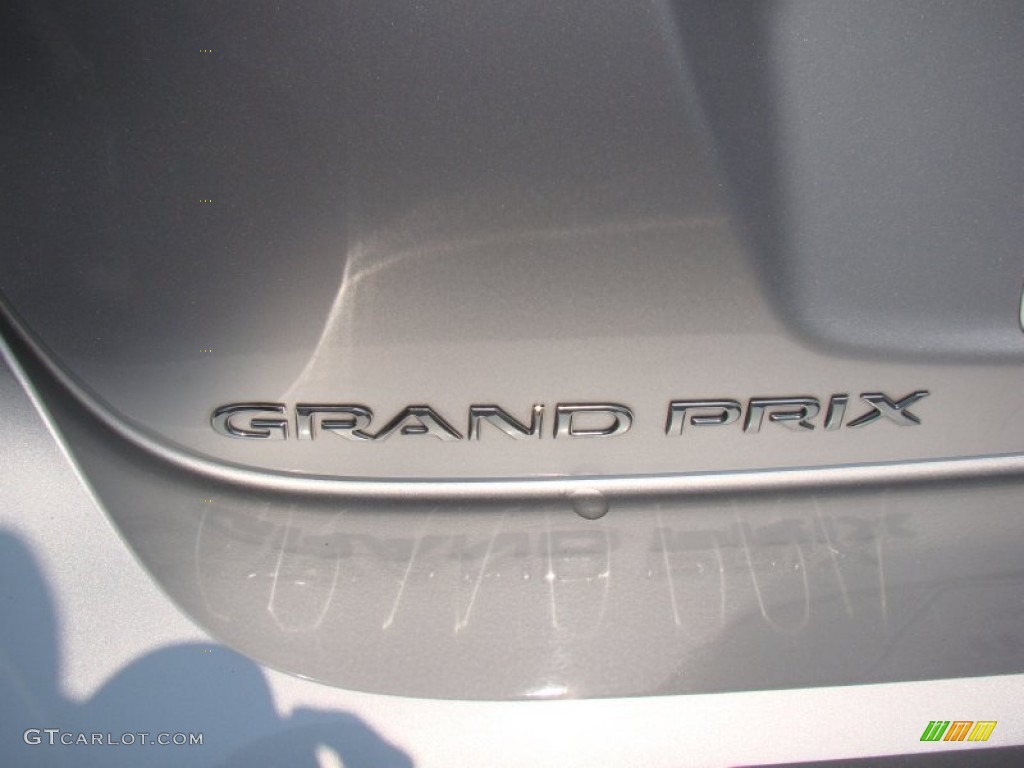2005 Grand Prix Sedan - Galaxy Silver Metallic / Dark Pewter photo #32