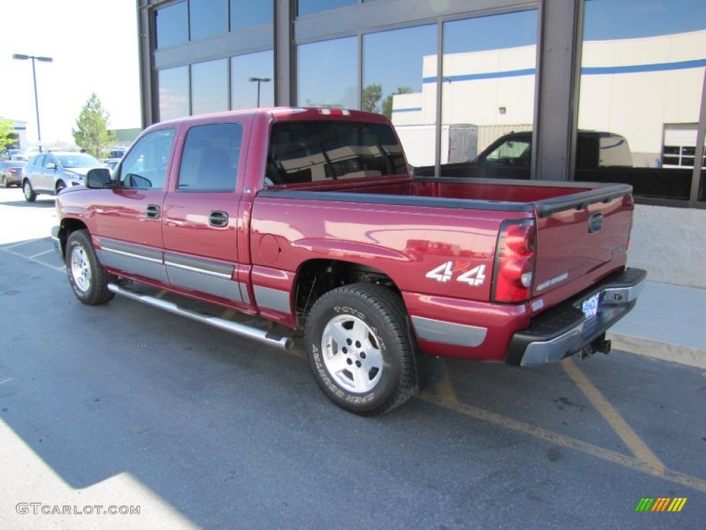 2004 Silverado 1500 LS Crew Cab 4x4 - Sport Red Metallic / Tan photo #26