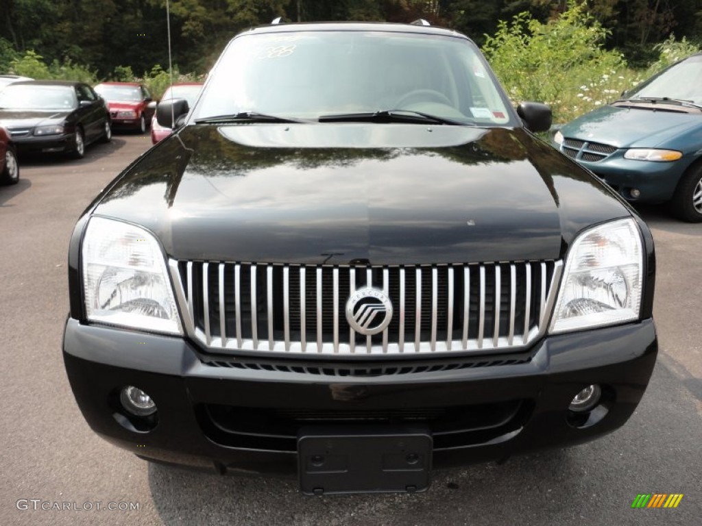 2004 Mountaineer V8 Premier AWD - Black Clearcoat / Medium Dark Parchment photo #2