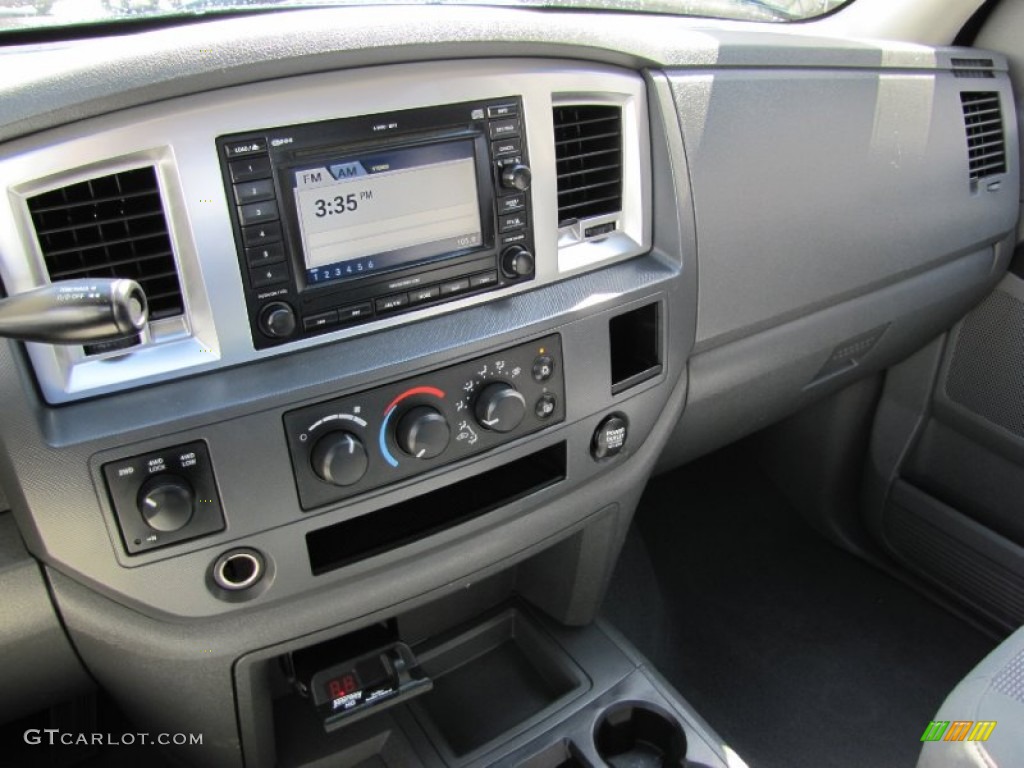 2007 Dodge Ram 2500 SLT Mega Cab 4x4 Controls Photo #52076234
