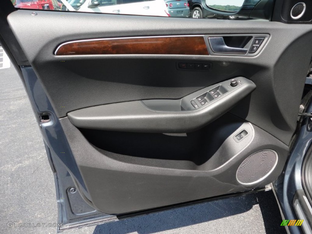 2010 Audi Q5 3.2 quattro Cinnamon Brown Door Panel Photo #52076717