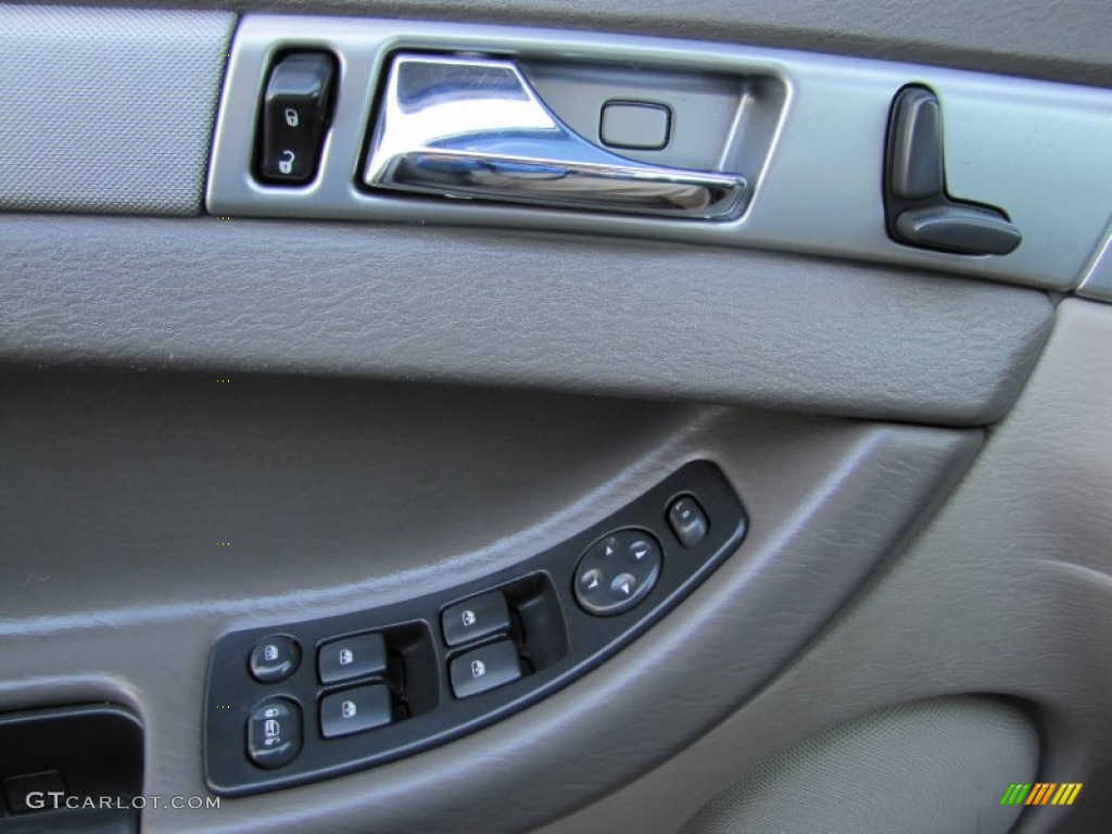 2006 Chrysler Pacifica AWD Controls Photo #52077212