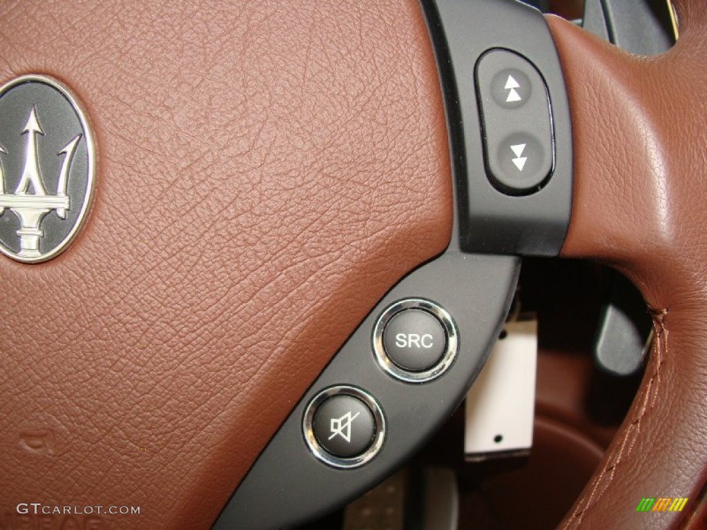 2010 Maserati GranTurismo Convertible GranCabrio Controls Photo #52077479
