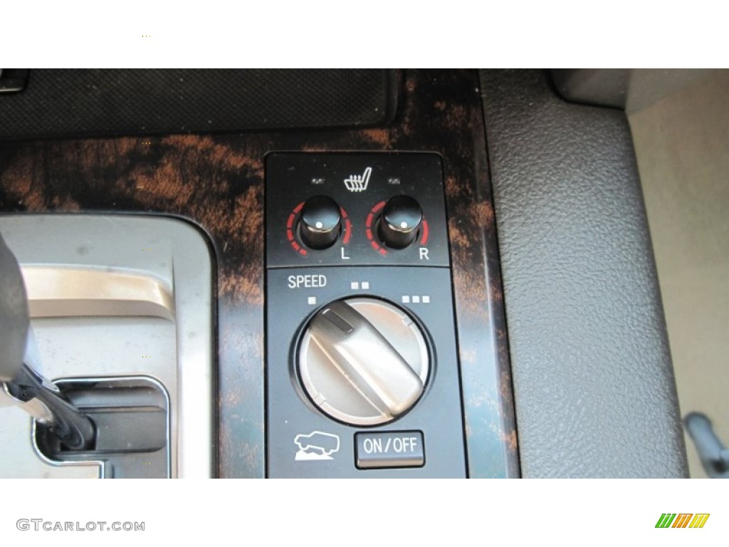 2008 Toyota Land Cruiser Standard Land Cruiser Model Controls Photo #52079990