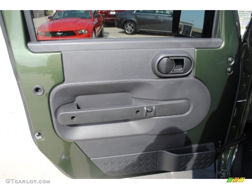 2008 Wrangler Unlimited Sahara 4x4 - Jeep Green Metallic / Dark Khaki/Medium Khaki photo #15