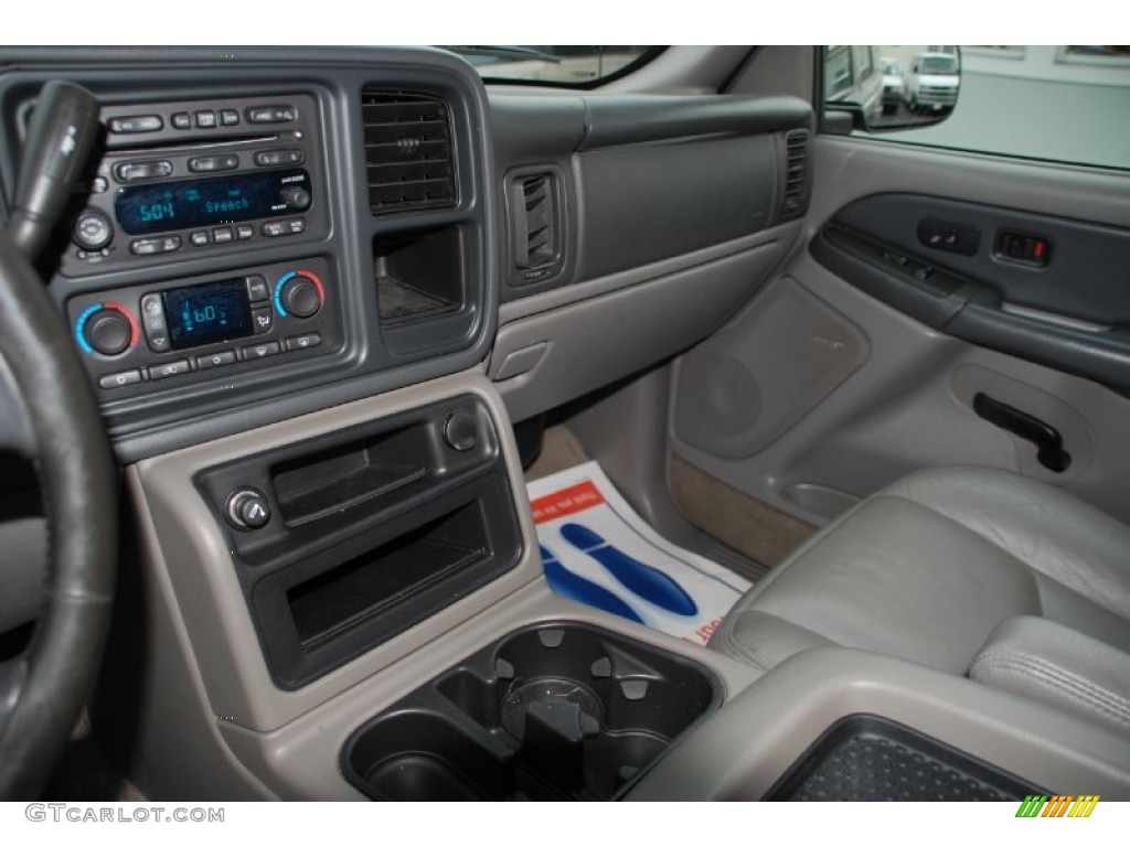 2003 Suburban 1500 LT - Light Pewter Metallic / Tan/Neutral photo #17