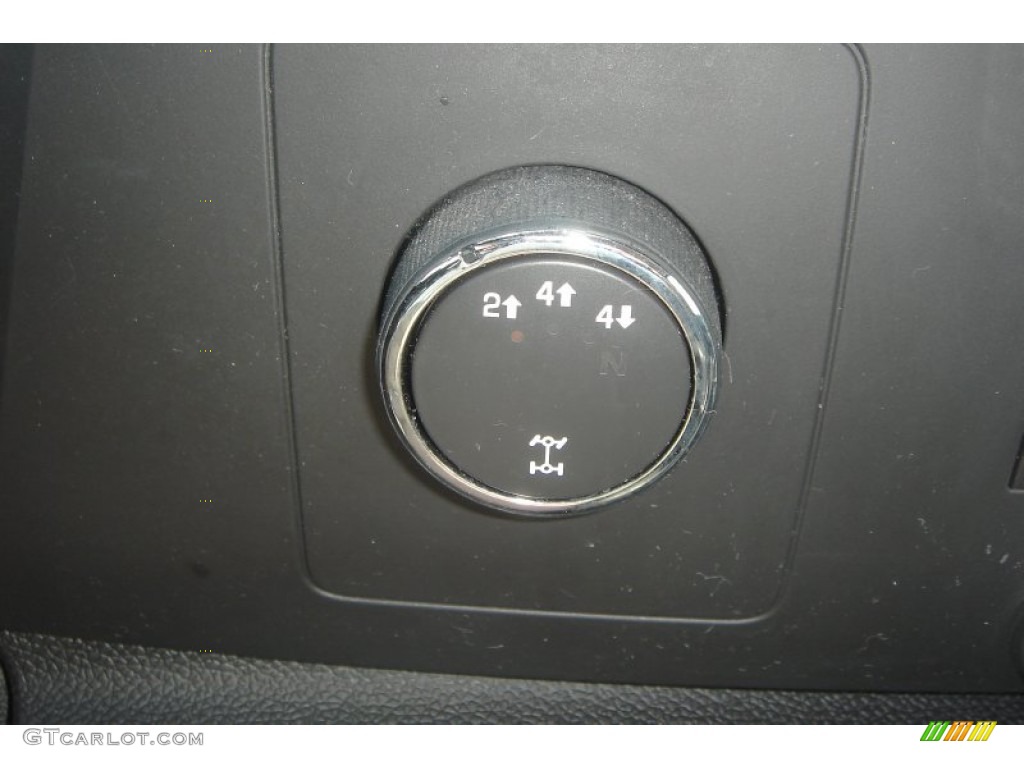 2007 Silverado 2500HD LT Crew Cab 4x4 - Summit White / Ebony photo #33