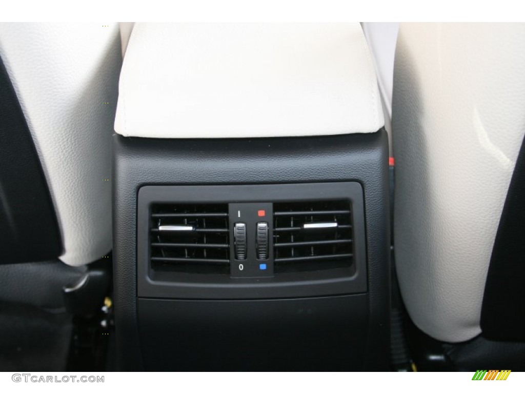 2011 3 Series 328i Sedan - Deep Sea Blue Metallic / Oyster/Black Dakota Leather photo #24