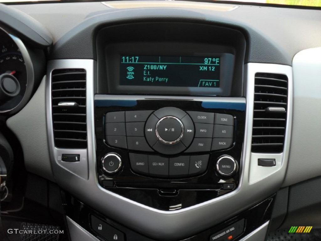 2012 Chevrolet Cruze LS Controls Photo #52085621