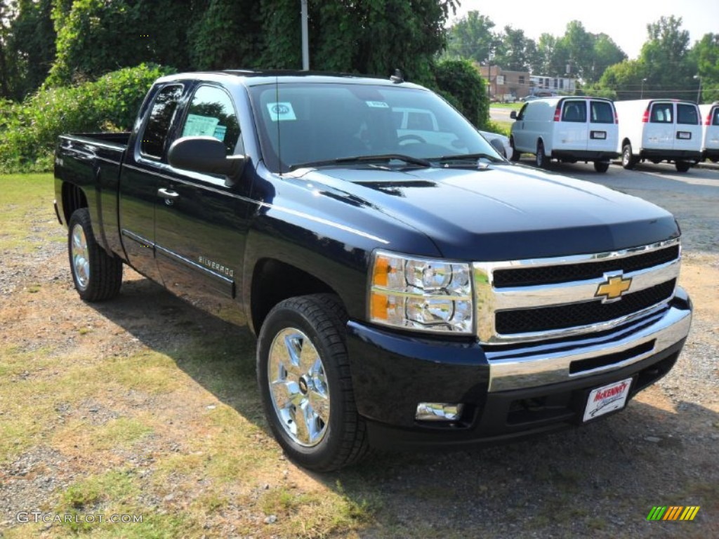 2011 Silverado 1500 LT Extended Cab 4x4 - Imperial Blue Metallic / Ebony photo #5