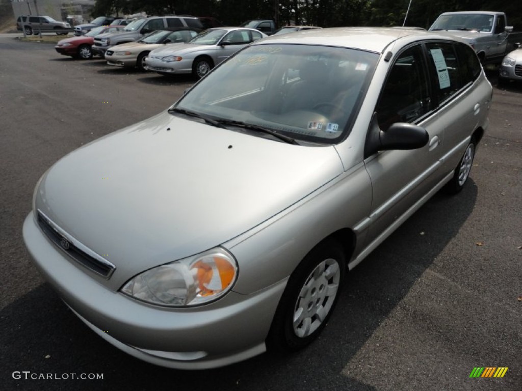 2002 Rio Cinco Hatchback - Light Silver / Gray photo #3