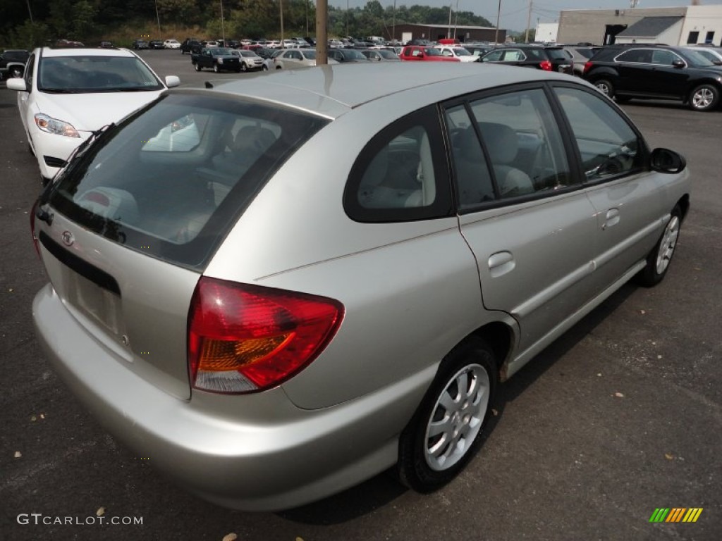 2002 Rio Cinco Hatchback - Light Silver / Gray photo #7