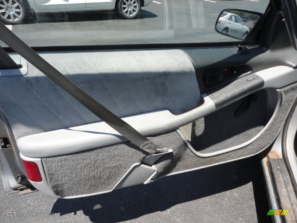 1990 Pontiac Grand Prix LE Coupe Gray Door Panel Photo #52090253