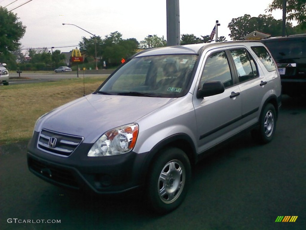 2005 CR-V LX - Satin Silver Metallic / Black photo #1