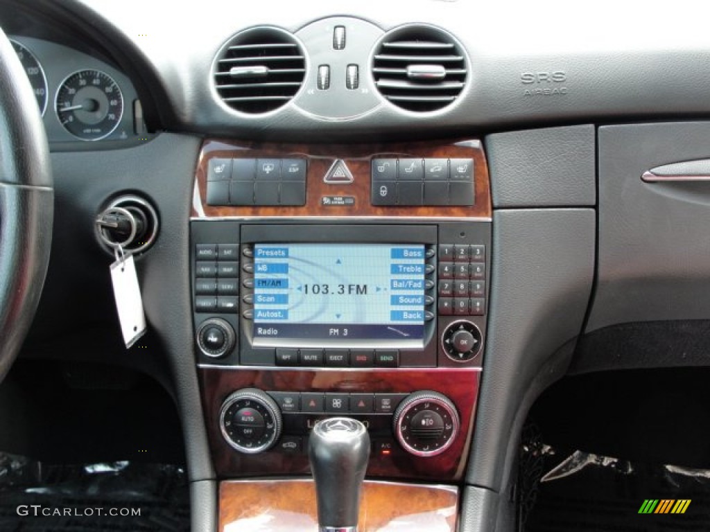 2005 Mercedes-Benz CLK 500 Coupe Controls Photo #52094366