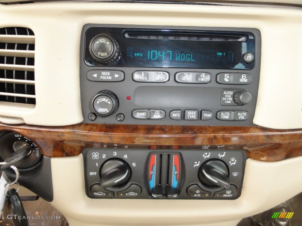 2003 Chevrolet Impala Standard Impala Model Controls Photo #52094708