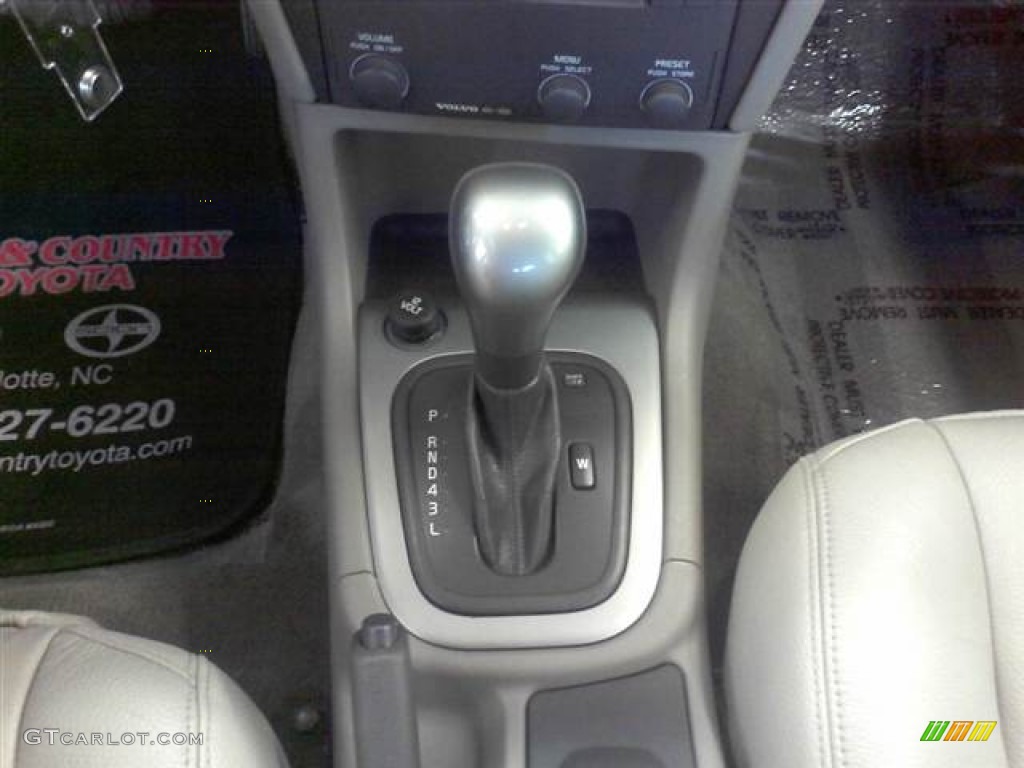 2004 Volvo S40 1.9T 5 Speed Automatic Transmission Photo #52097624