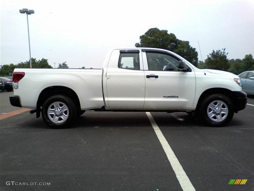 2011 Tundra Double Cab - Super White / Graphite Gray photo #17