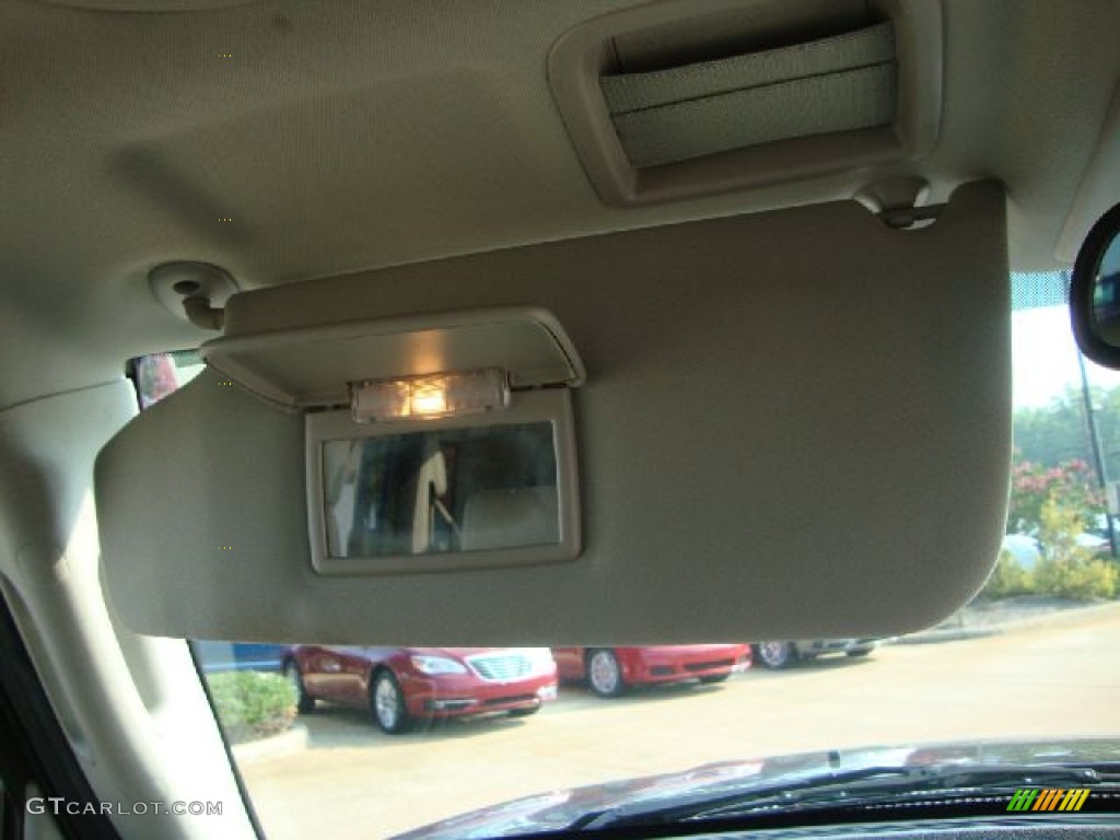 2006 Commander Limited 4x4 - Midnight Blue Pearl / Dark Slate Gray/Light Graystone photo #23