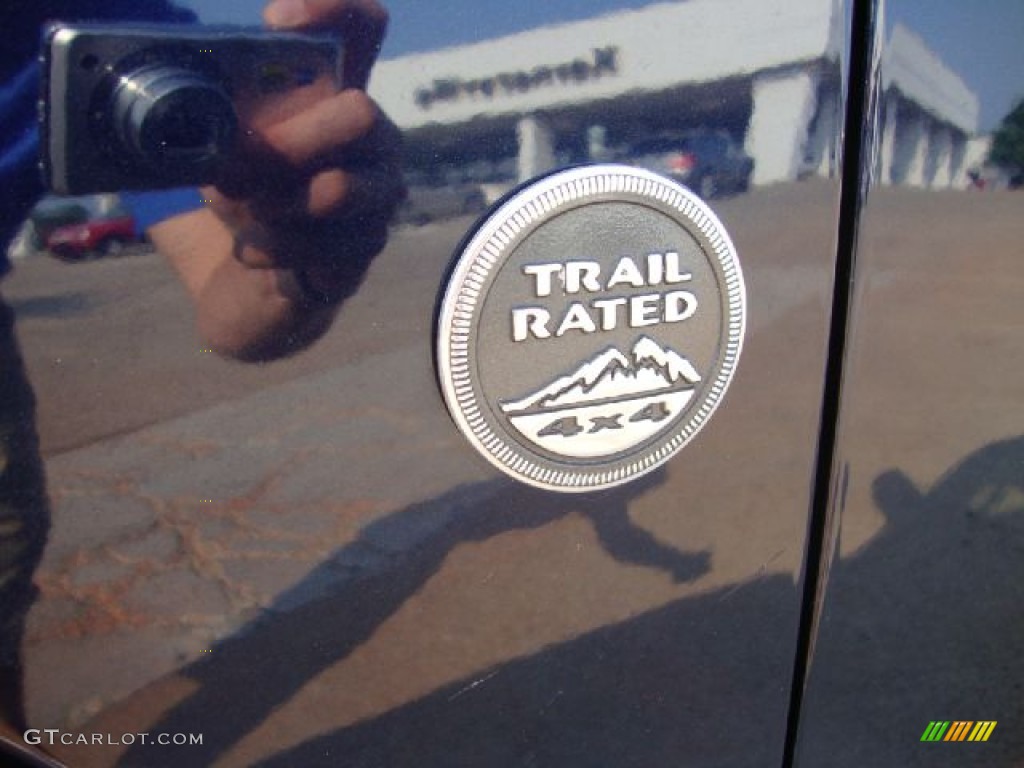 2006 Commander Limited 4x4 - Midnight Blue Pearl / Dark Slate Gray/Light Graystone photo #41