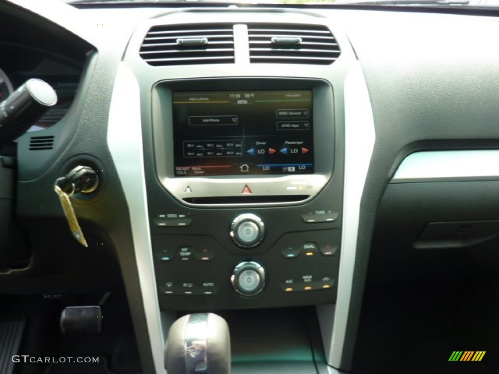 2011 Explorer XLT 4WD - Ebony Black / Charcoal Black photo #13