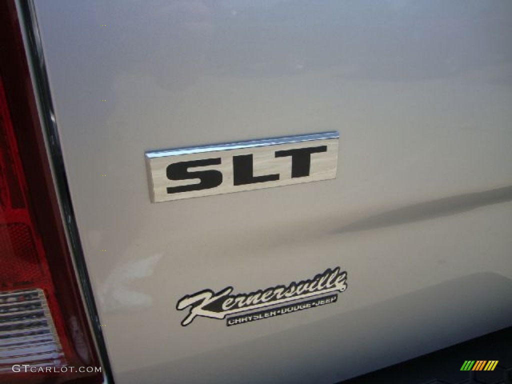 2011 Ram 1500 SLT Quad Cab - Bright Silver Metallic / Dark Slate Gray/Medium Graystone photo #33