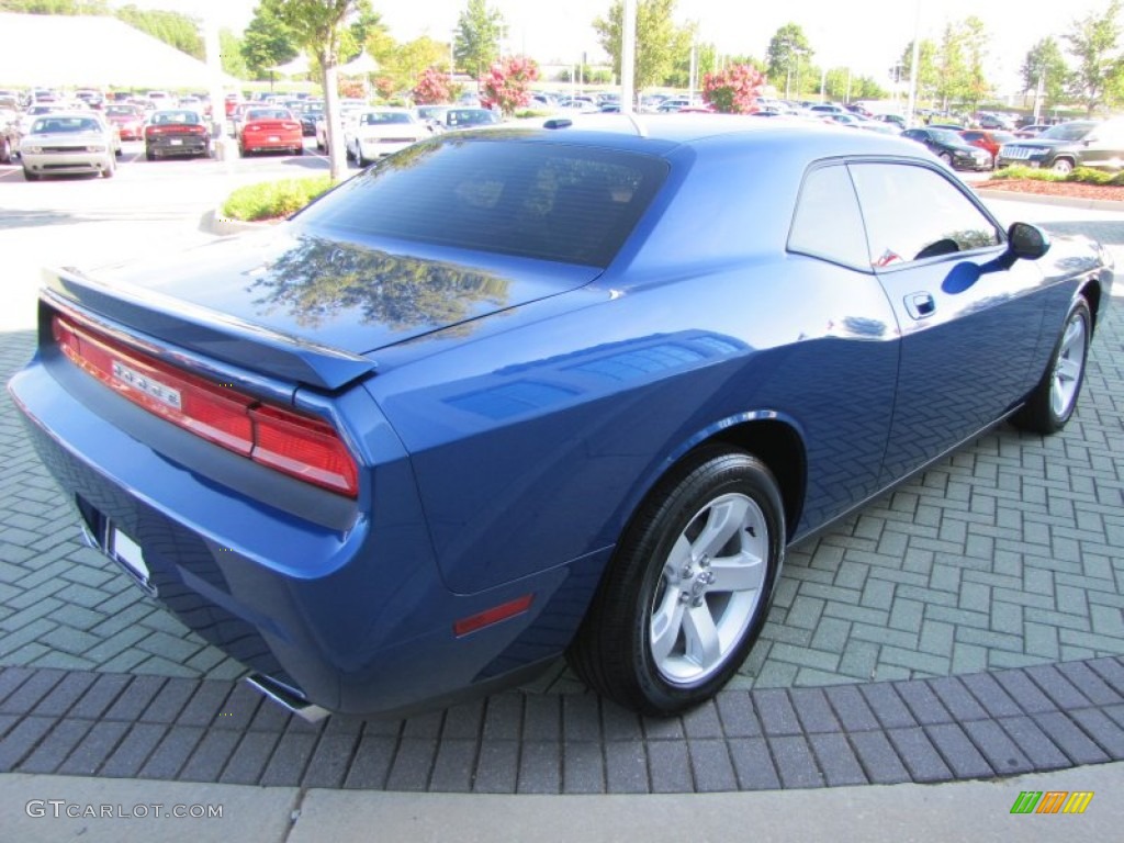 2010 Challenger R/T - Deep Water Blue Pearl / Dark Slate Gray photo #5