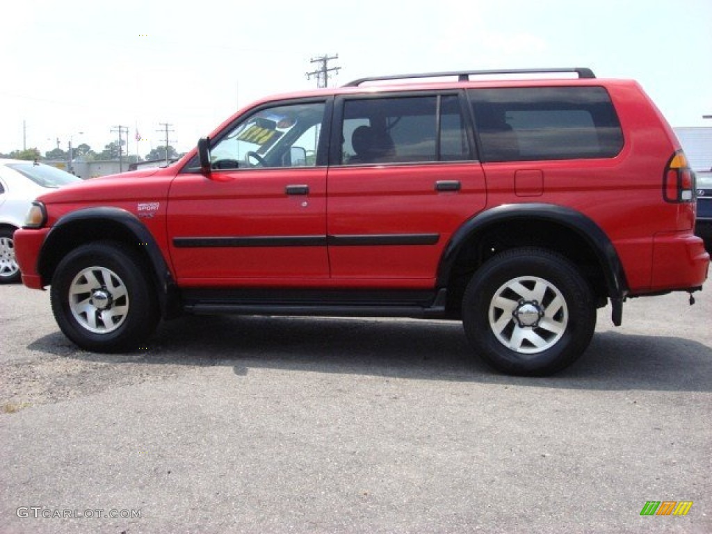 Phoenix Red 2001 Mitsubishi Montero Sport 3.5XS Exterior Photo #52107602