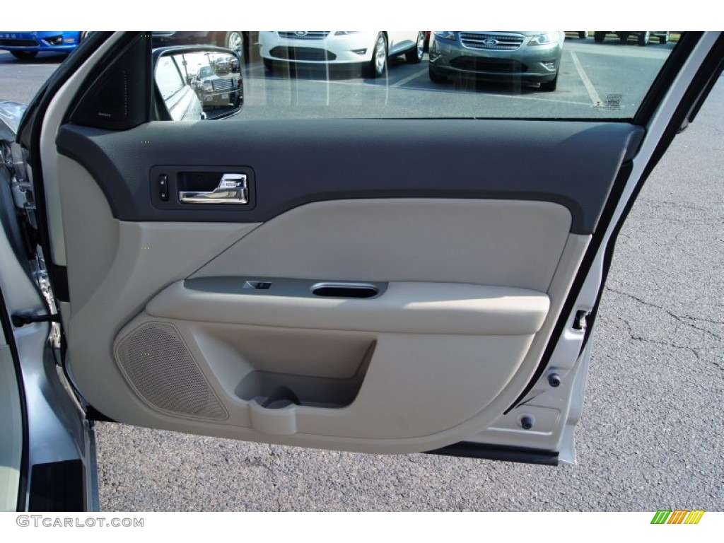 2012 Ford Fusion SEL Medium Light Stone Door Panel Photo #52107917