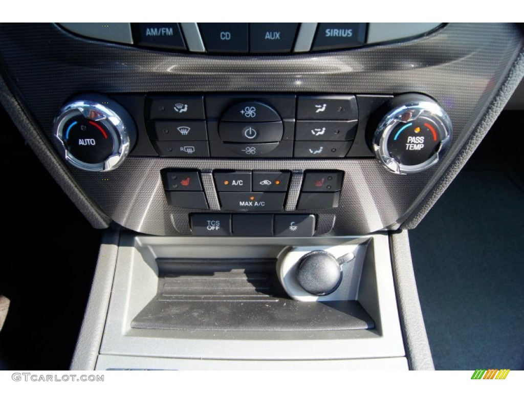 2012 Ford Fusion SEL Controls Photo #52108058