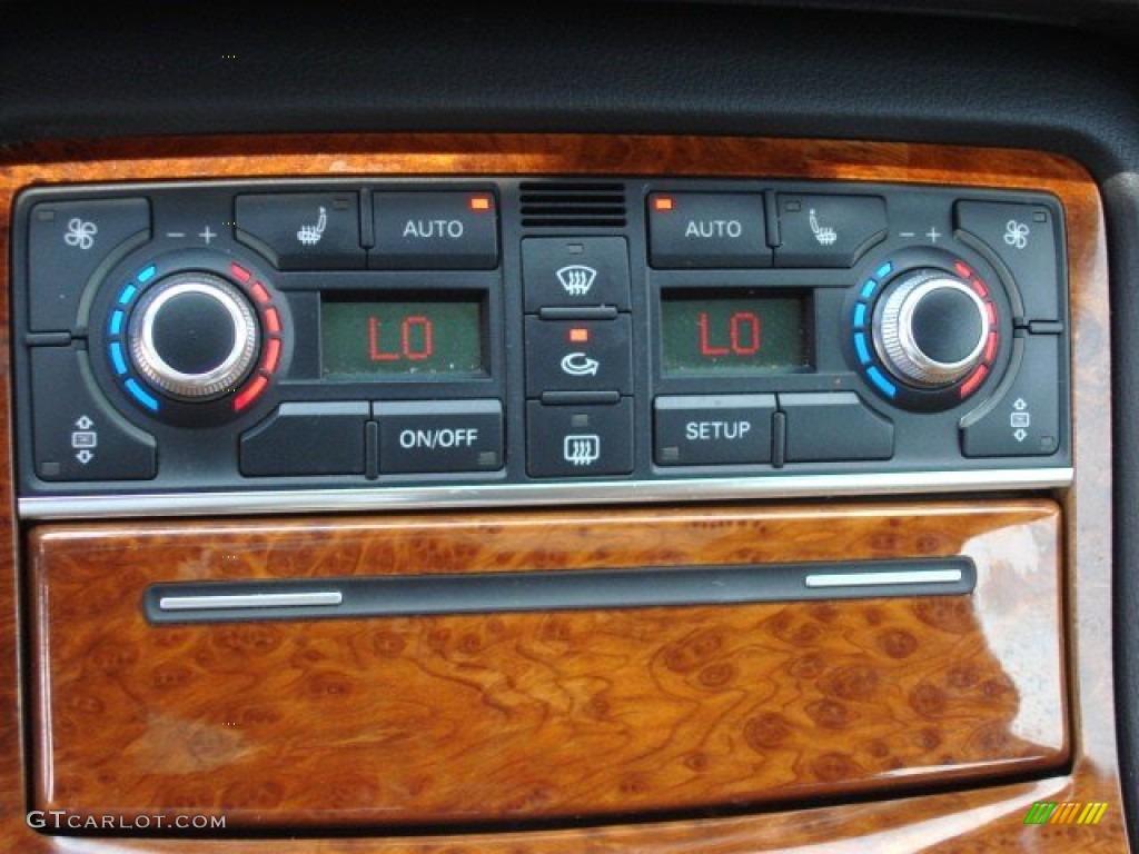 2005 Audi A8 L 4.2 quattro Controls Photo #52109407
