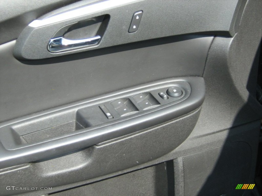 2009 Traverse LT AWD - Black Granite Metallic / Ebony photo #8