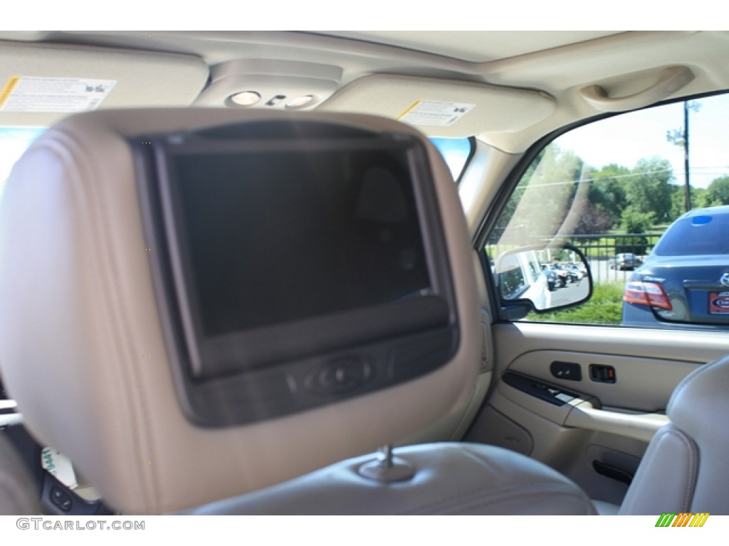 2005 Tahoe Z71 4x4 - Summit White / Tan/Neutral photo #18