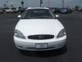 Vibrant White - Taurus SEL Sedan Photo No. 2