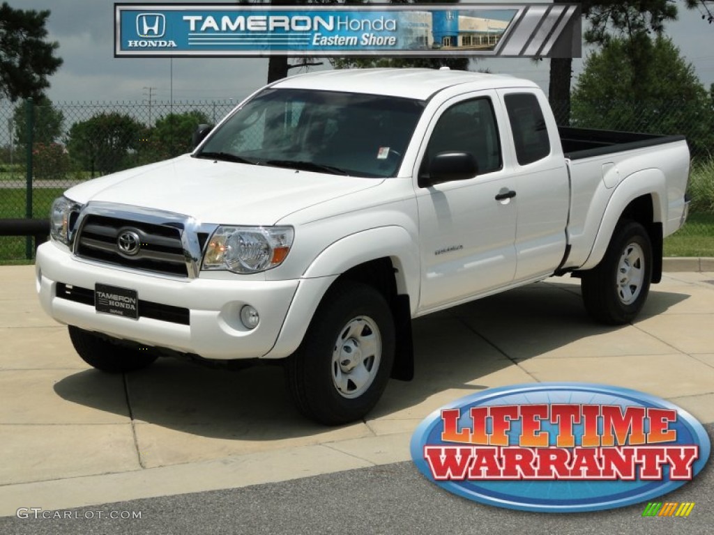 2010 Tacoma V6 PreRunner Access Cab - Super White / Graphite photo #1