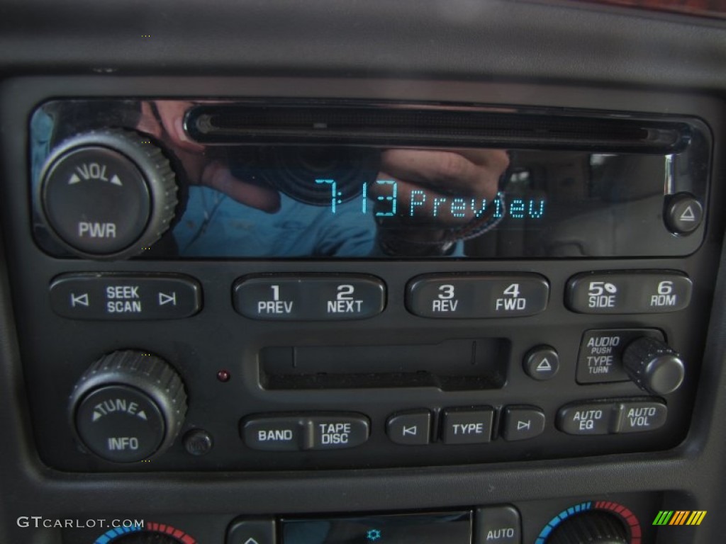 2006 Cadillac Escalade Standard Escalade Model Controls Photo #52120729