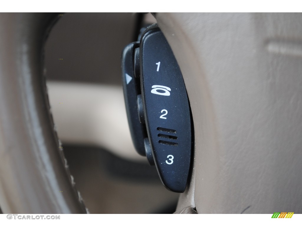 1996 Lexus LS 400 Controls Photo #52120999