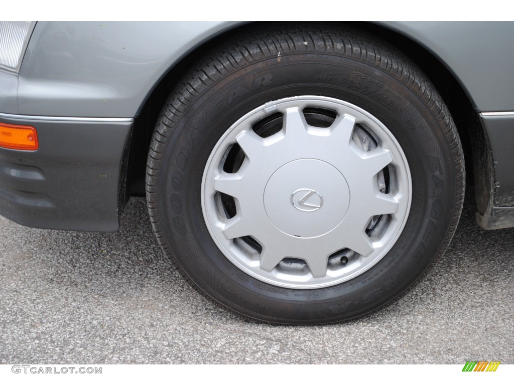 1996 Lexus LS 400 Wheel Photo #52121272