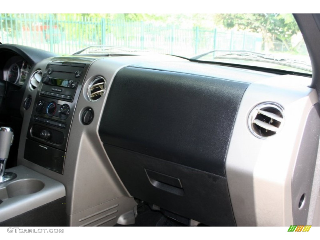 2004 F150 FX4 SuperCab 4x4 - Silver Metallic / Black photo #50