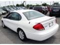 2005 Vibrant White Ford Taurus SEL  photo #8