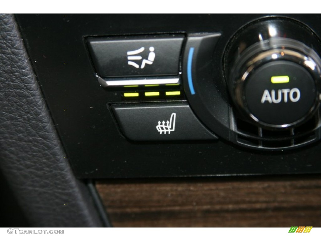 2011 BMW 7 Series 750Li Sedan Controls Photo #52124350
