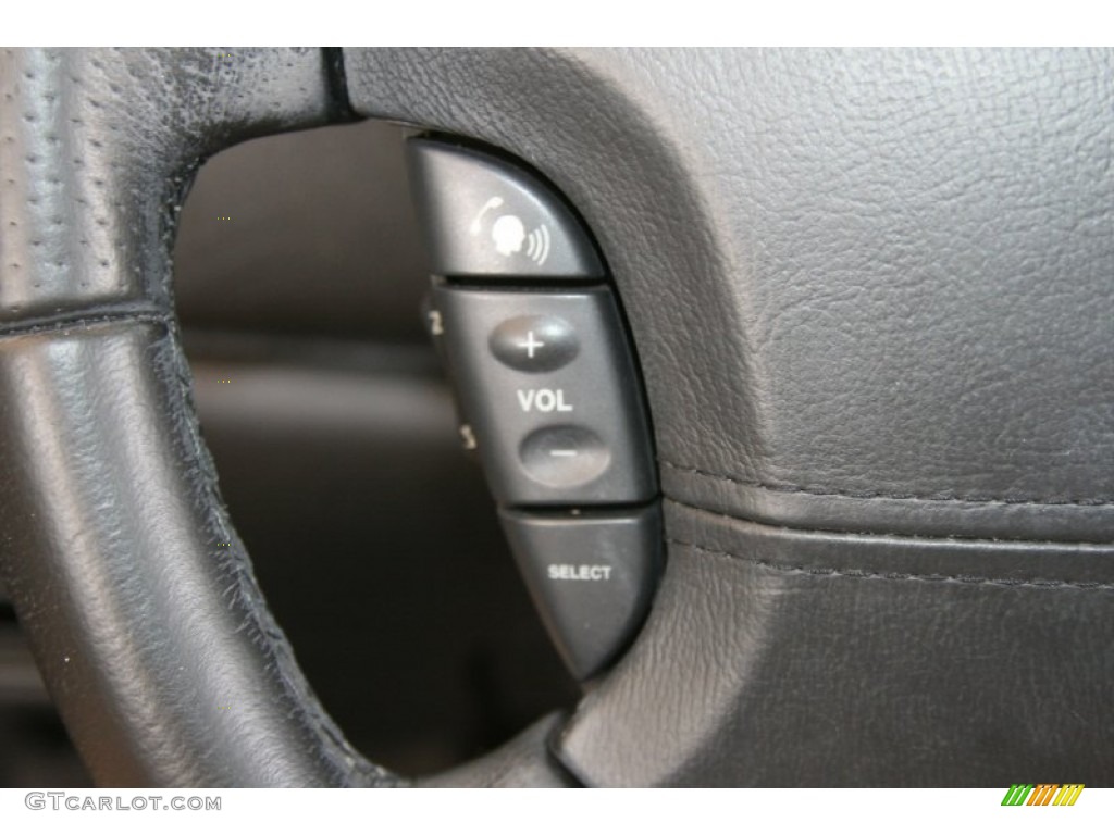 2003 Jaguar S-Type 4.2 Controls Photo #52128202