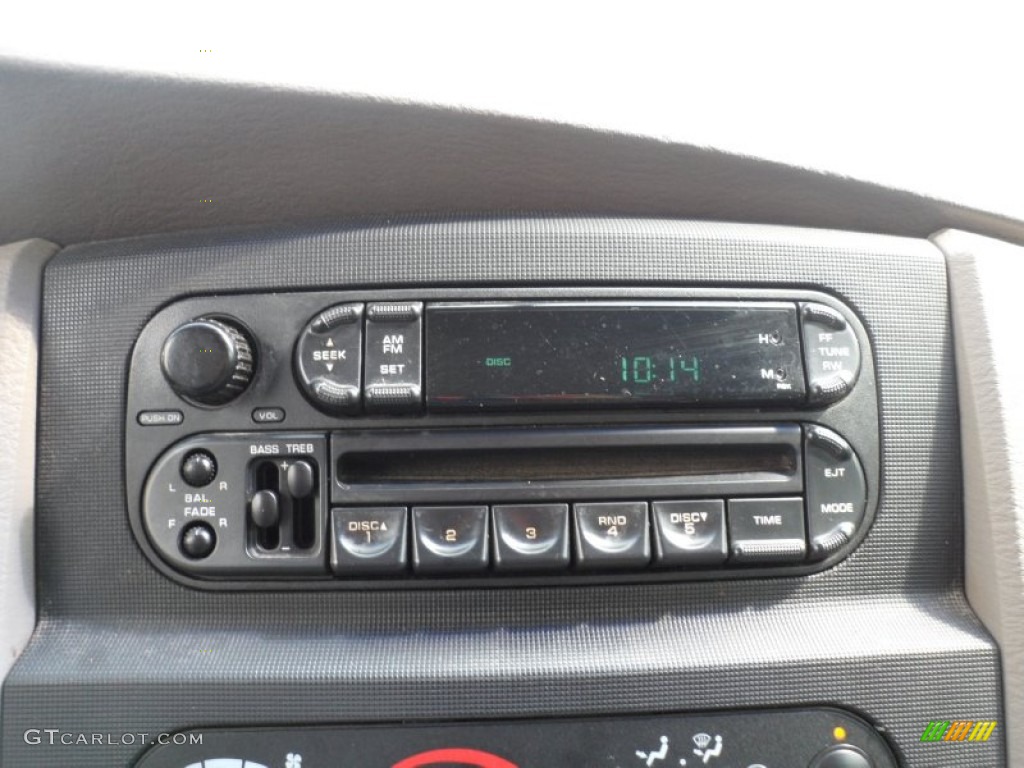 2002 Dodge Ram 1500 ST Regular Cab Controls Photo #52130008