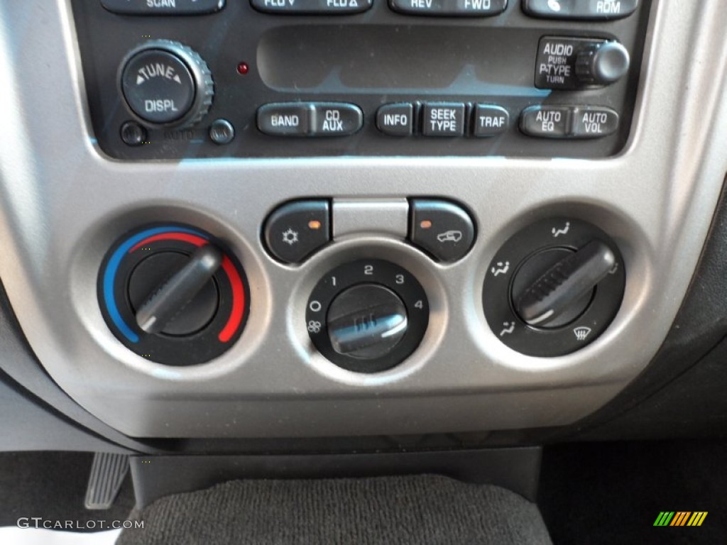 2008 Chevrolet Colorado LT Crew Cab Controls Photo #52131952