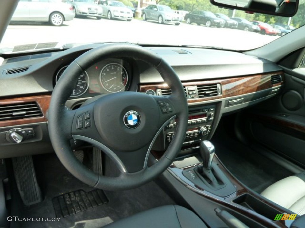 2010 BMW 3 Series 328i xDrive Coupe Black Dashboard Photo #52132201