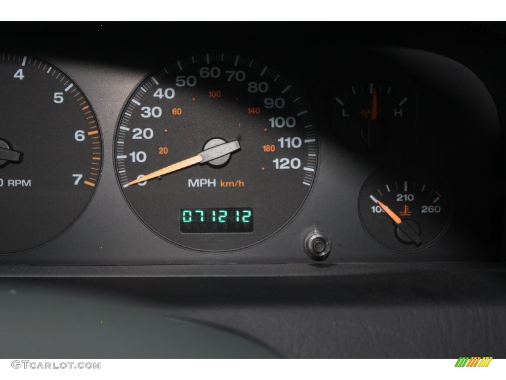 2003 Grand Cherokee Laredo 4x4 - Light Pewter Metallic / Taupe photo #23