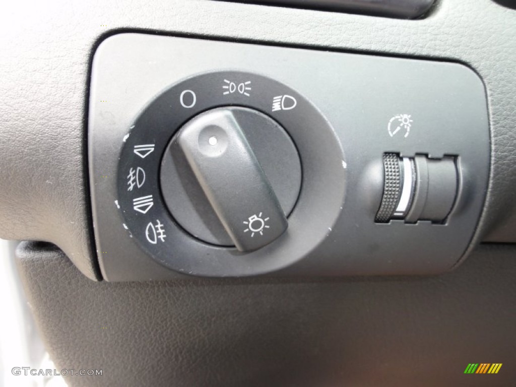 2004 Audi A6 2.7T quattro Sedan Controls Photo #52134136