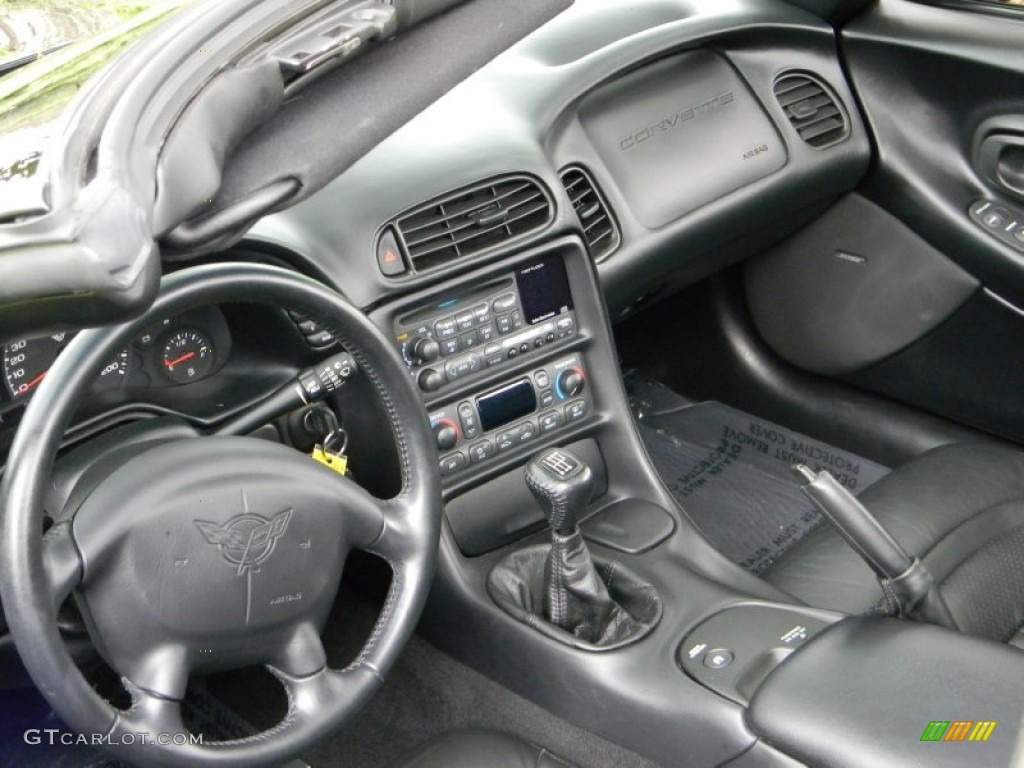 2001 Chevrolet Corvette Coupe Black Dashboard Photo #52134577