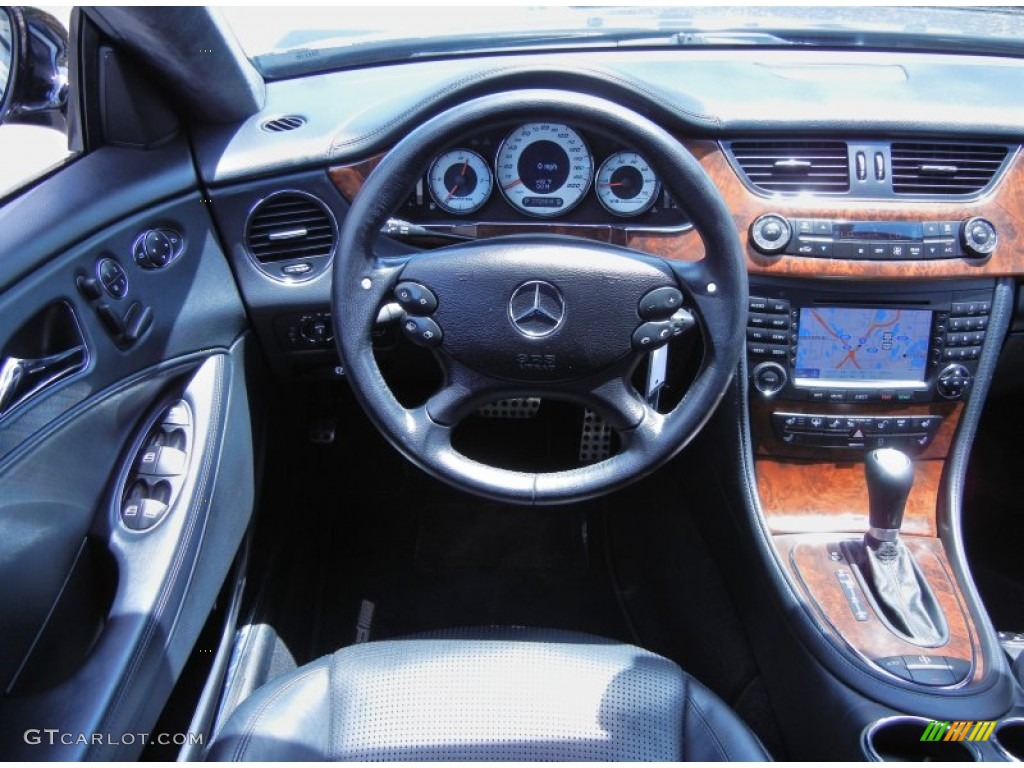 2006 Mercedes-Benz CLS 55 AMG AMG Charcoal Nappa Leather Dashboard Photo #52136347
