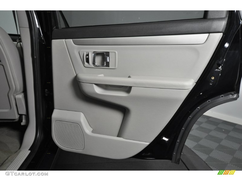 2008 Suzuki XL7 Limited AWD Grey Door Panel Photo #52137340